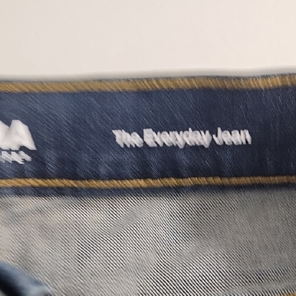 Dark Denim Stretch Jeans Classic Relaxed Everyday Jean - Picture 9 of 12